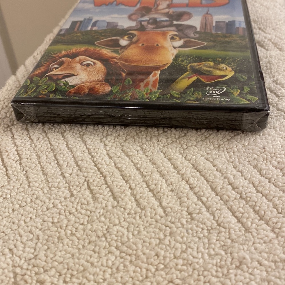 Walt Disney The Wild DVD Video Rated G - A Comic Adventure for the Family - Picture 5 of 10